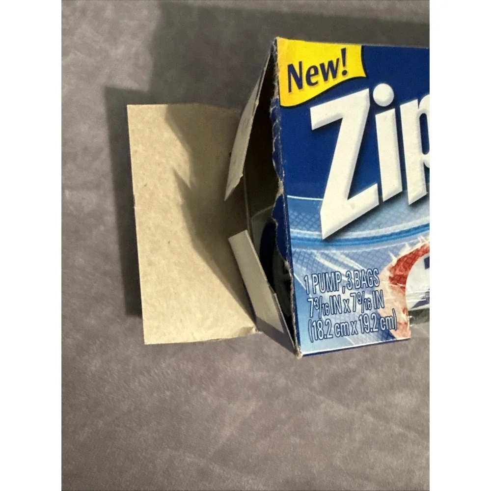 Ziploc Vacuum Starter Kit Hand Pump With 3 Freezer Quart Bags‎ NEW Open Box